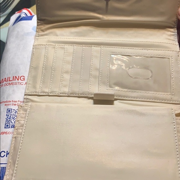 COPY - BN Longaberger RED stripe king Wallet BN - Picture 2 of 5